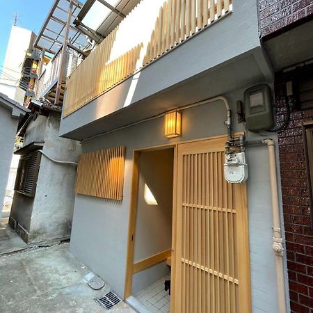 Tamatsukan 玉津館, Kansai Airport 關西空港 57 Mins, Namba 6 Mins, Nihonbashi 4 Mins, Universal Studio 37 Mins, Nara 30 Mins, Walk Jr Tsuruhashi 7 Mins, Early Check In Ōsaka Extérieur photo