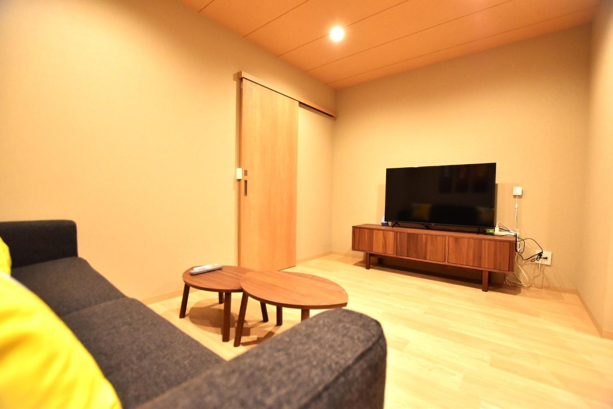 Tamatsukan 玉津館, Kansai Airport 關西空港 57 Mins, Namba 6 Mins, Nihonbashi 4 Mins, Universal Studio 37 Mins, Nara 30 Mins, Walk Jr Tsuruhashi 7 Mins, Early Check In Ōsaka Extérieur photo